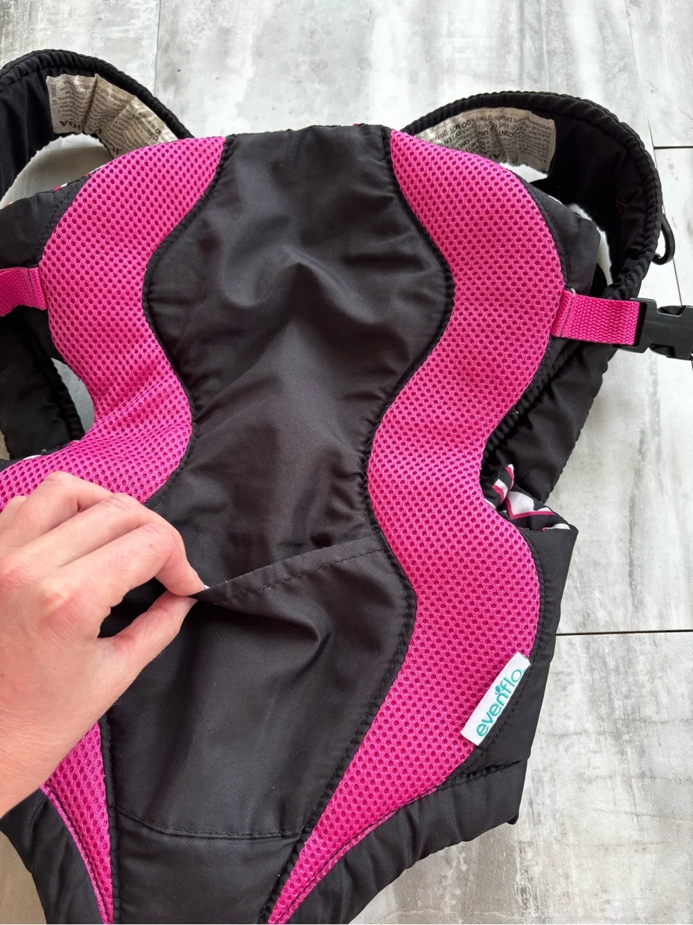 Evenflo Baby Backpack Carrier 7-25 lbs Black Pink White Zebra Stripes Breathable